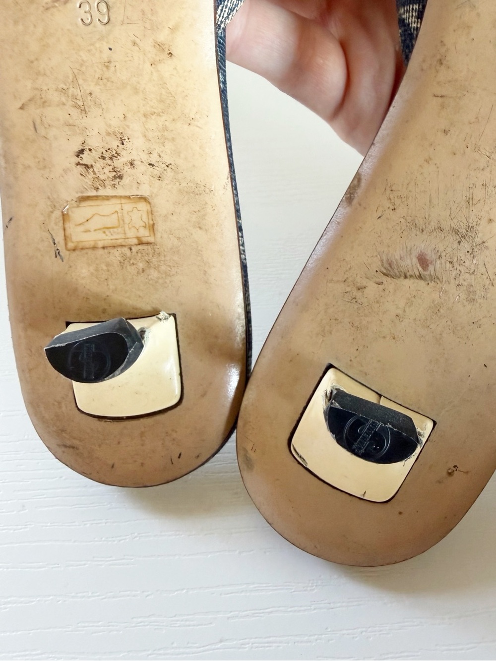 Vintage Christian Dior Oblique Lock & Key Mule Kitten Heels EU 39 - Picture 16 of 16